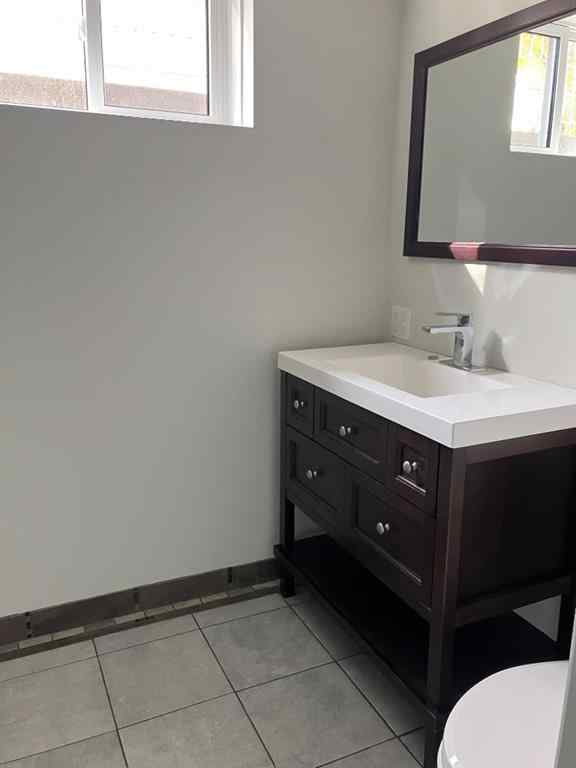 MLS® A2263432 - 404 8 Street SW in SW Hill Medicine Hat, Residential