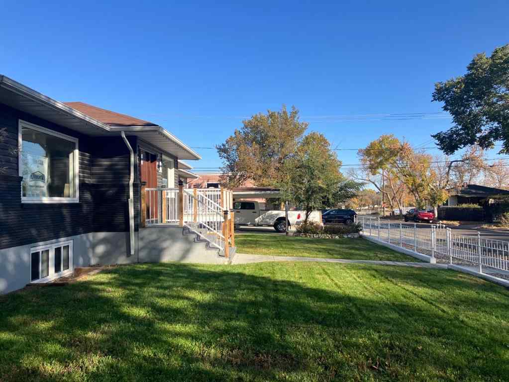 MLS® A2263432 - 404 8 Street SW in SW Hill Medicine Hat, Residential