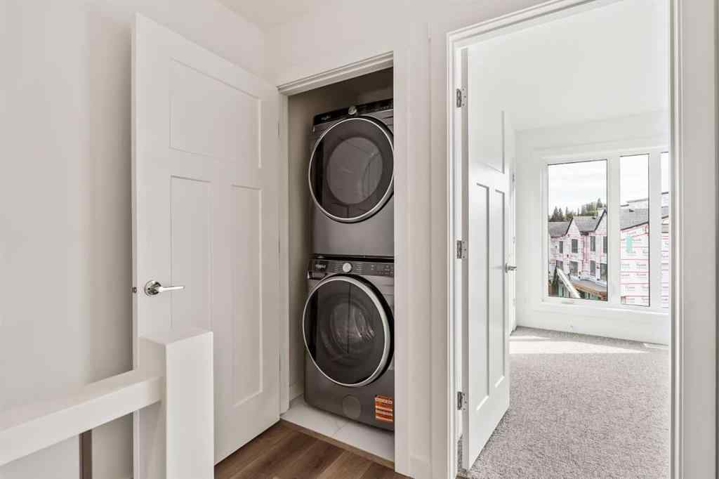 MLS® A2263435 - 2509 Sovereign Crescent SW in Shaganappi Calgary, Residential