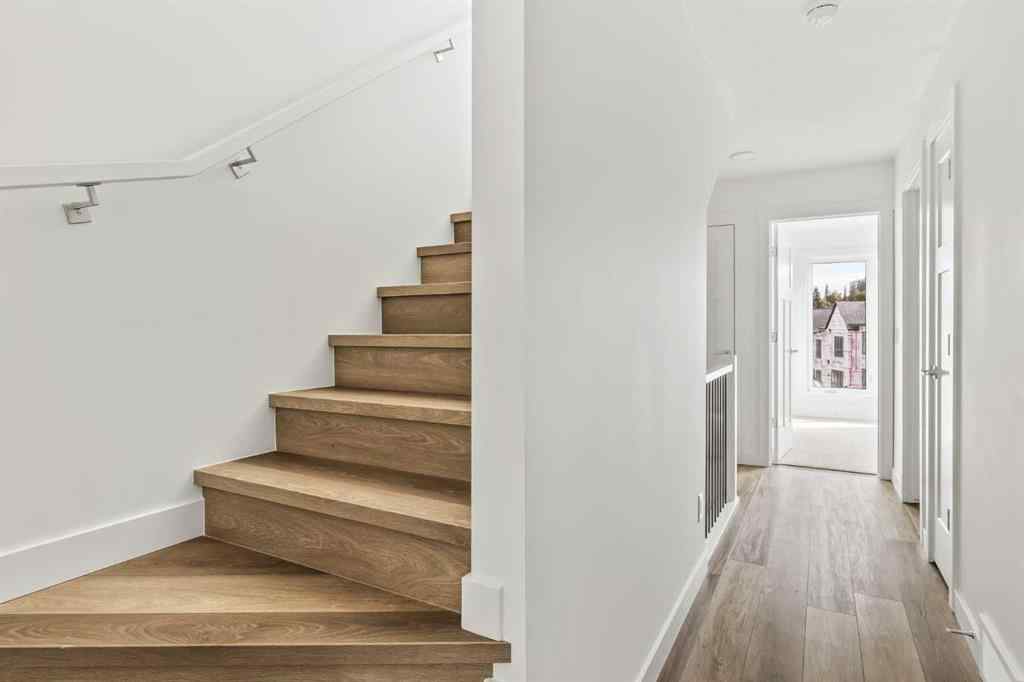 MLS® A2263435 - 2509 Sovereign Crescent SW in Shaganappi Calgary, Residential