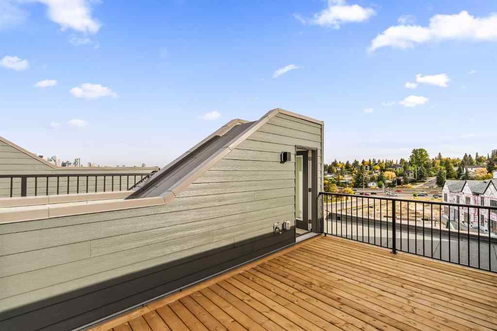 MLS® A2263435 - 2509 Sovereign Crescent SW in Shaganappi Calgary, Residential
