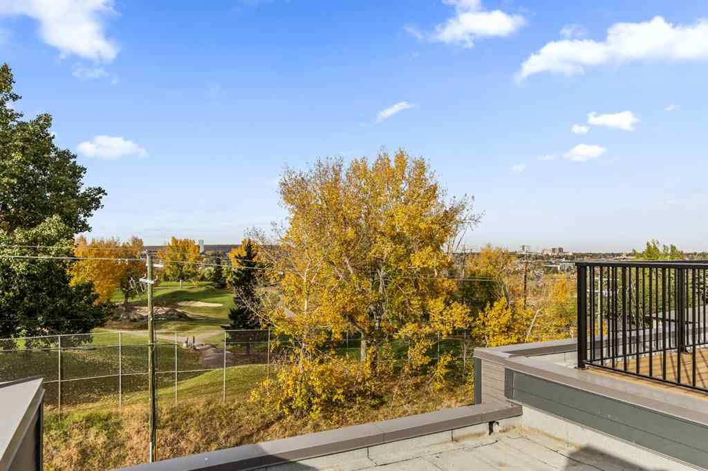 MLS® A2263435 - 2509 Sovereign Crescent SW in Shaganappi Calgary, Residential