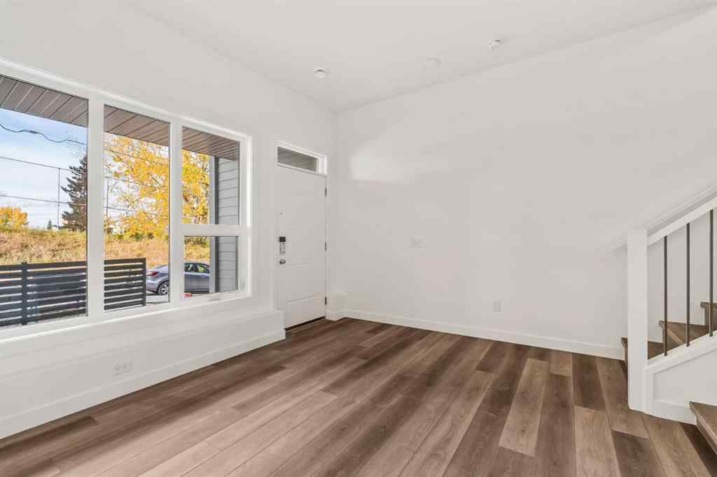 MLS® A2263435 - 2509 Sovereign Crescent SW in Shaganappi Calgary, Residential