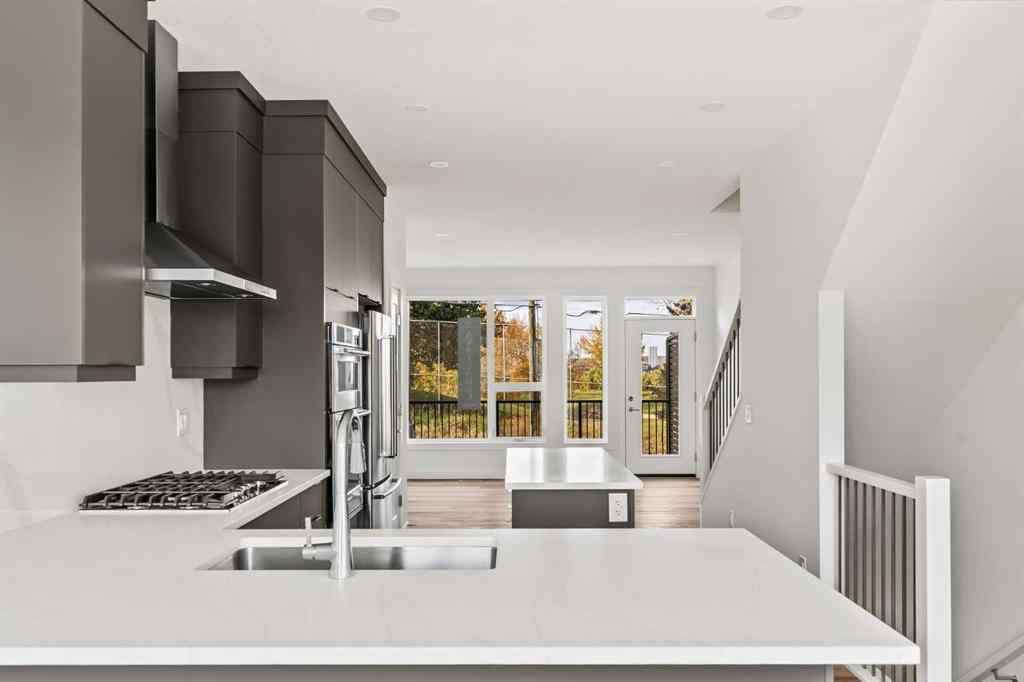 MLS® A2263435 - 2509 Sovereign Crescent SW in Shaganappi Calgary, Residential