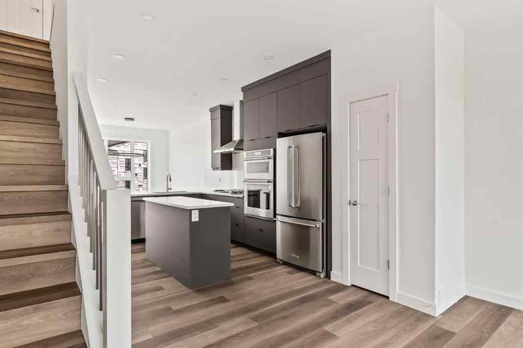 MLS® A2263435 - 2509 Sovereign Crescent SW in Shaganappi Calgary, Residential