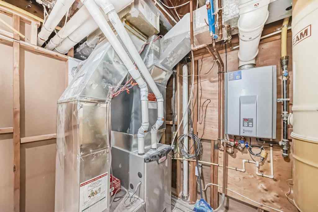 MLS® A2263437 - 9408 5 Street SE in Acadia Calgary, Residential