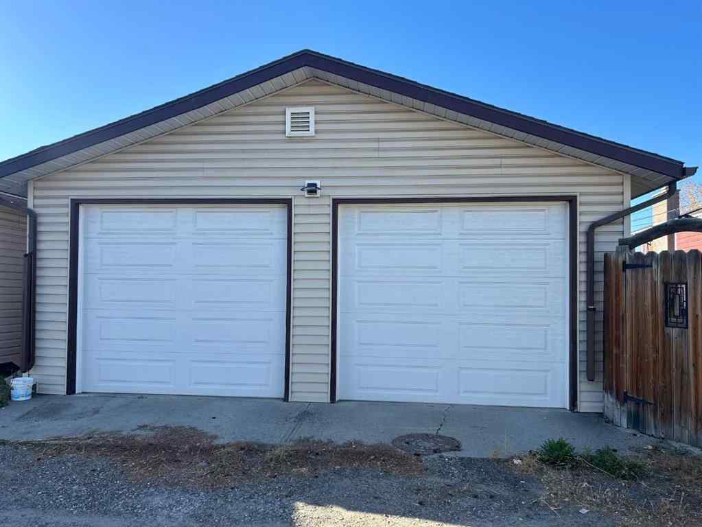 MLS® A2263437 - 9408 5 Street SE in Acadia Calgary, Residential