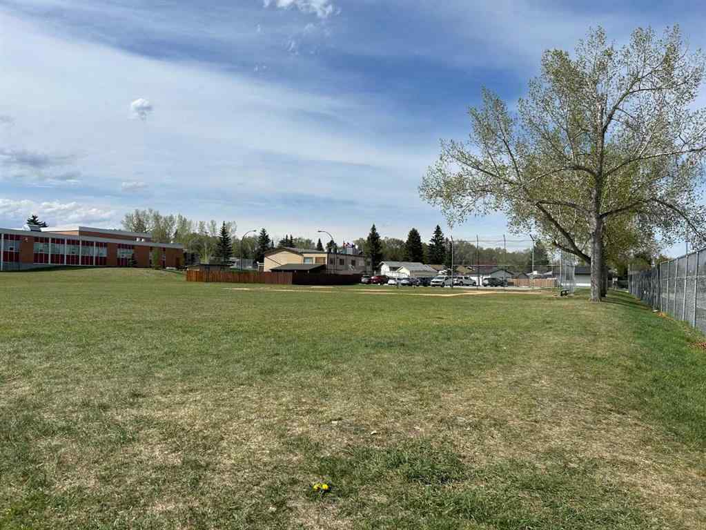 MLS® A2263437 - 9408 5 Street SE in Acadia Calgary, Residential