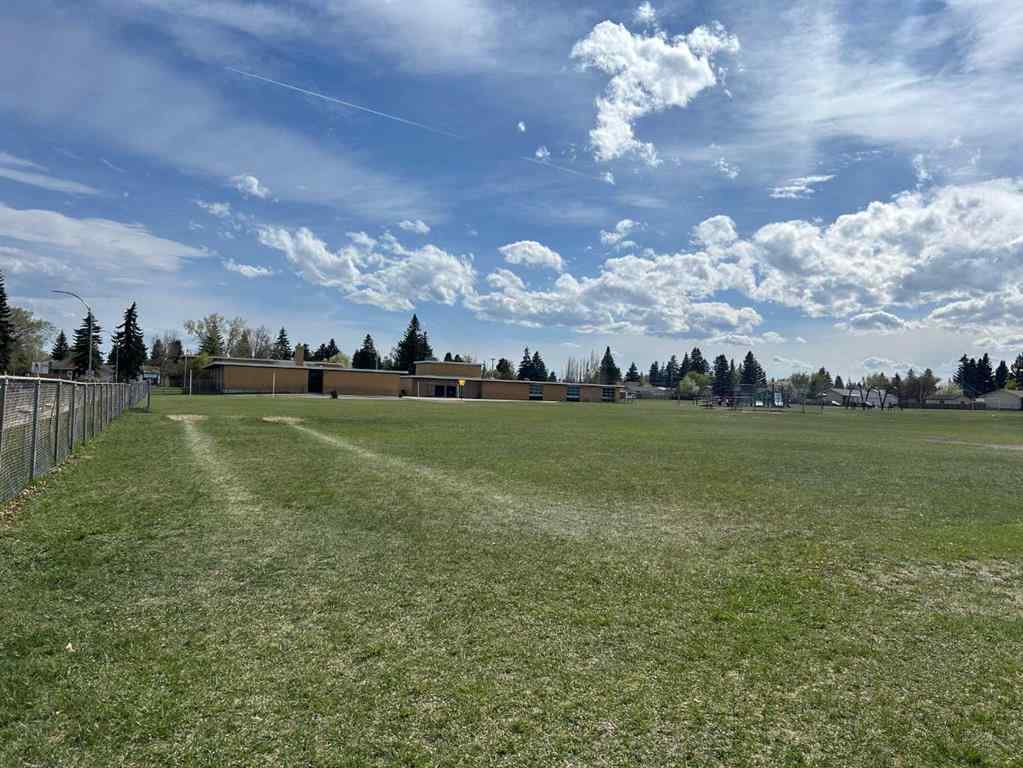 MLS® A2263437 - 9408 5 Street SE in Acadia Calgary, Residential