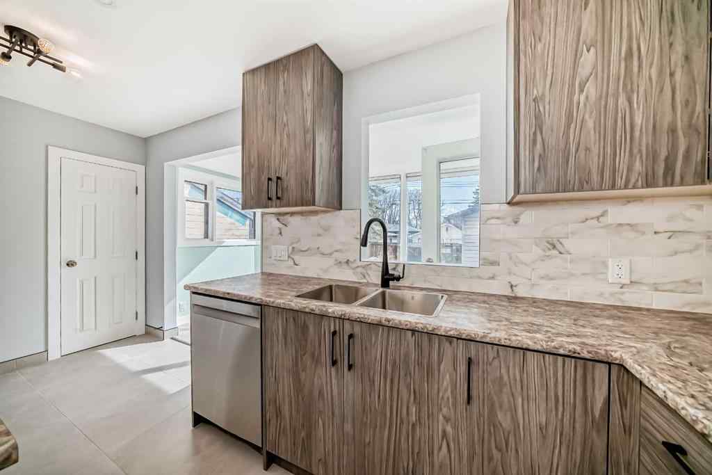 MLS® A2263437 - 9408 5 Street SE in Acadia Calgary, Residential