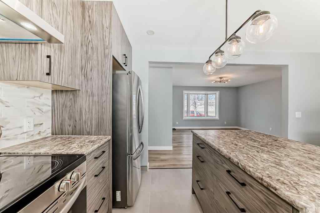 MLS® A2263437 - 9408 5 Street SE in Acadia Calgary, Residential