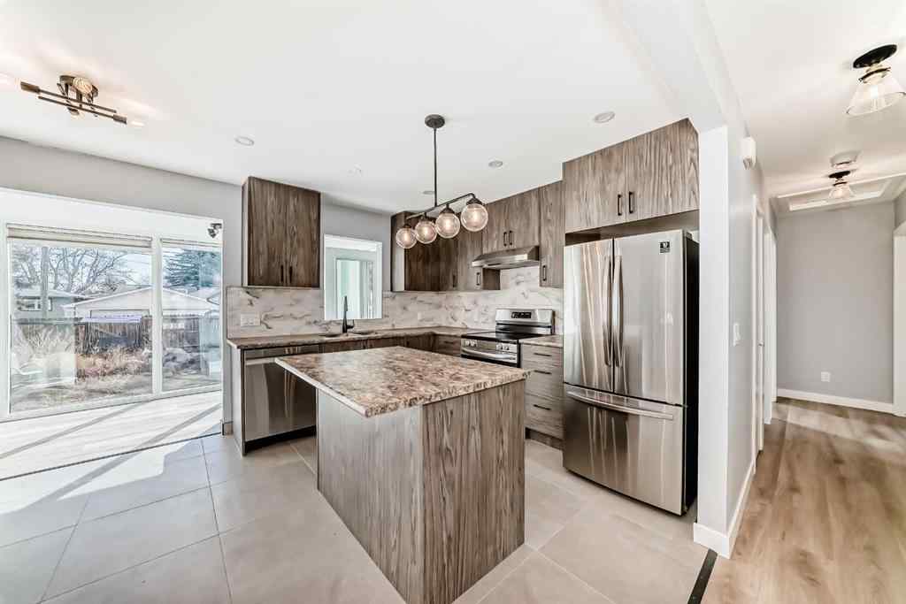 MLS® A2263437 - 9408 5 Street SE in Acadia Calgary, Residential