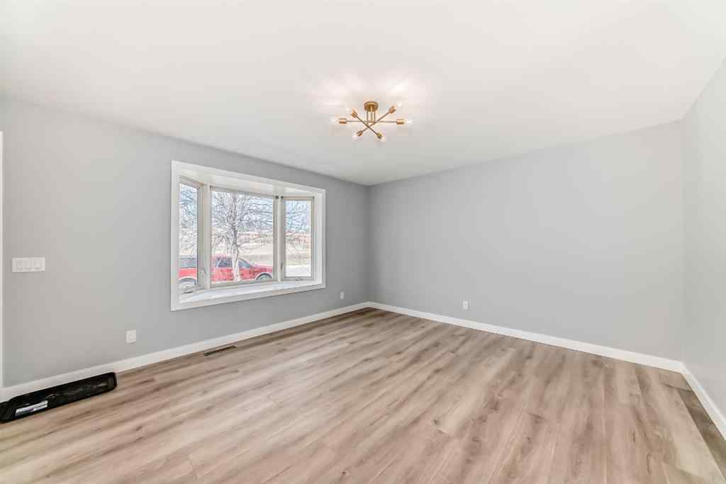 MLS® A2263437 - 9408 5 Street SE in Acadia Calgary, Residential