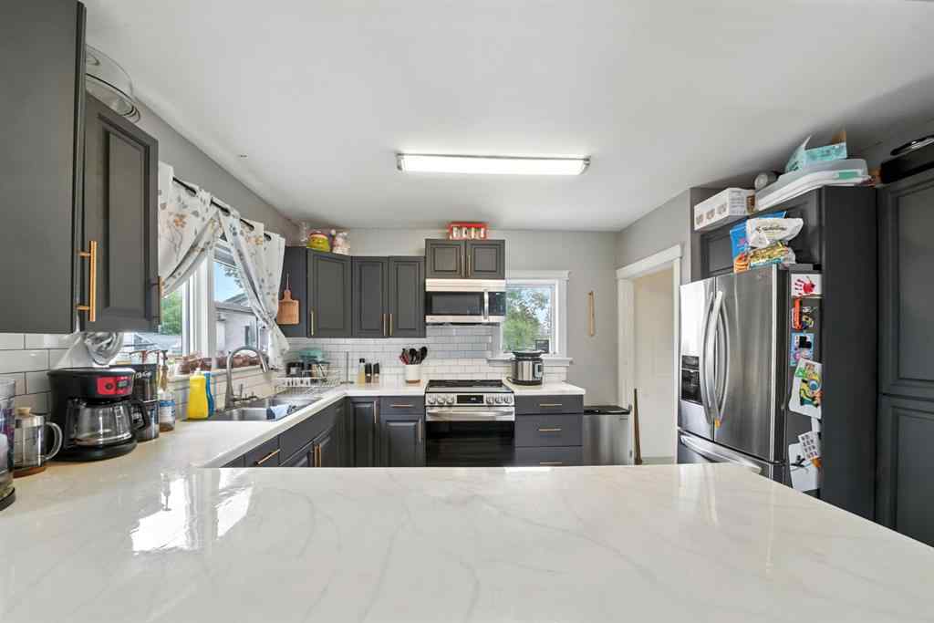 MLS® A2263438 - 4910 53 Avenue  in NONE Rimbey, Residential