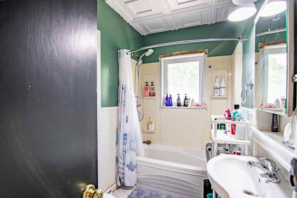 MLS® A2263438 - 4910 53 Avenue  in NONE Rimbey, Residential