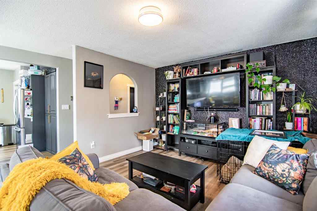 MLS® A2263438 - 4910 53 Avenue  in NONE Rimbey, Residential