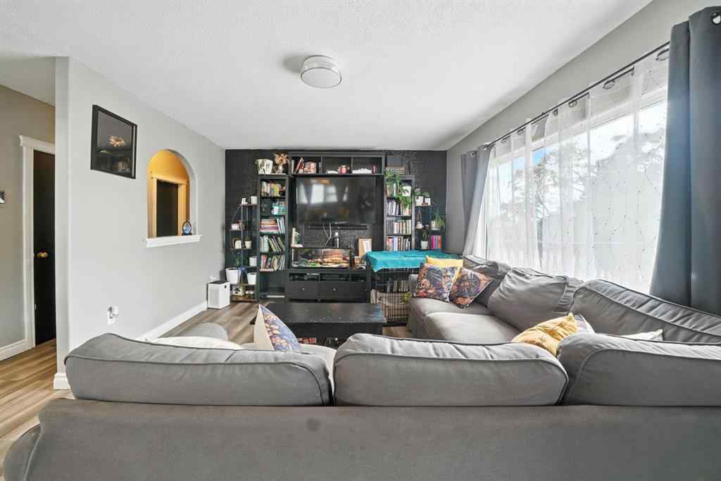 MLS® A2263438 - 4910 53 Avenue  in NONE Rimbey, Residential