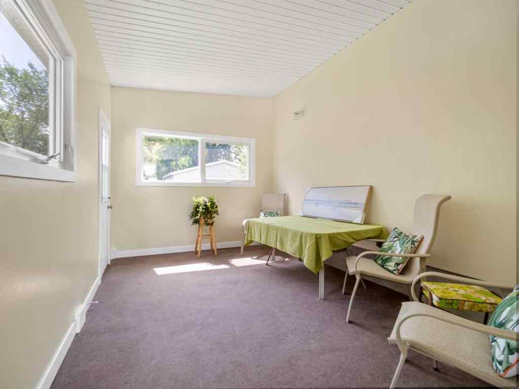 MLS® A2263439 - 310 Normandy Road S in Glendale Lethbridge, Residential