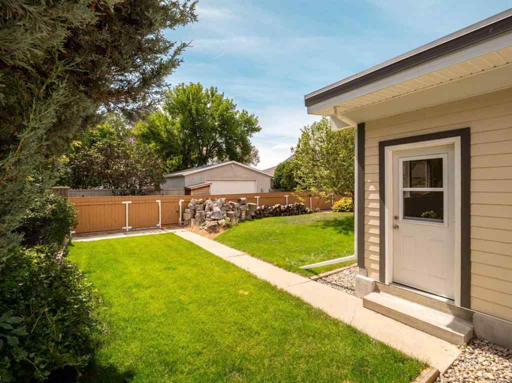 MLS® A2263439 - 310 Normandy Road S in Glendale Lethbridge, Residential