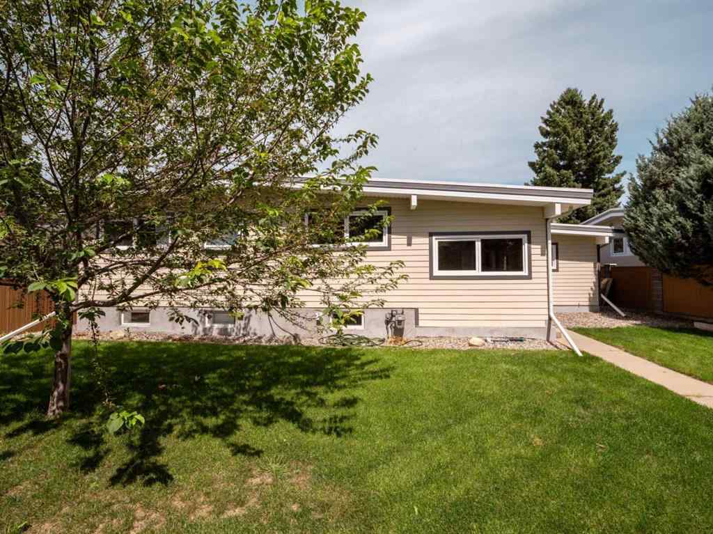 MLS® A2263439 - 310 Normandy Road S in Glendale Lethbridge, Residential