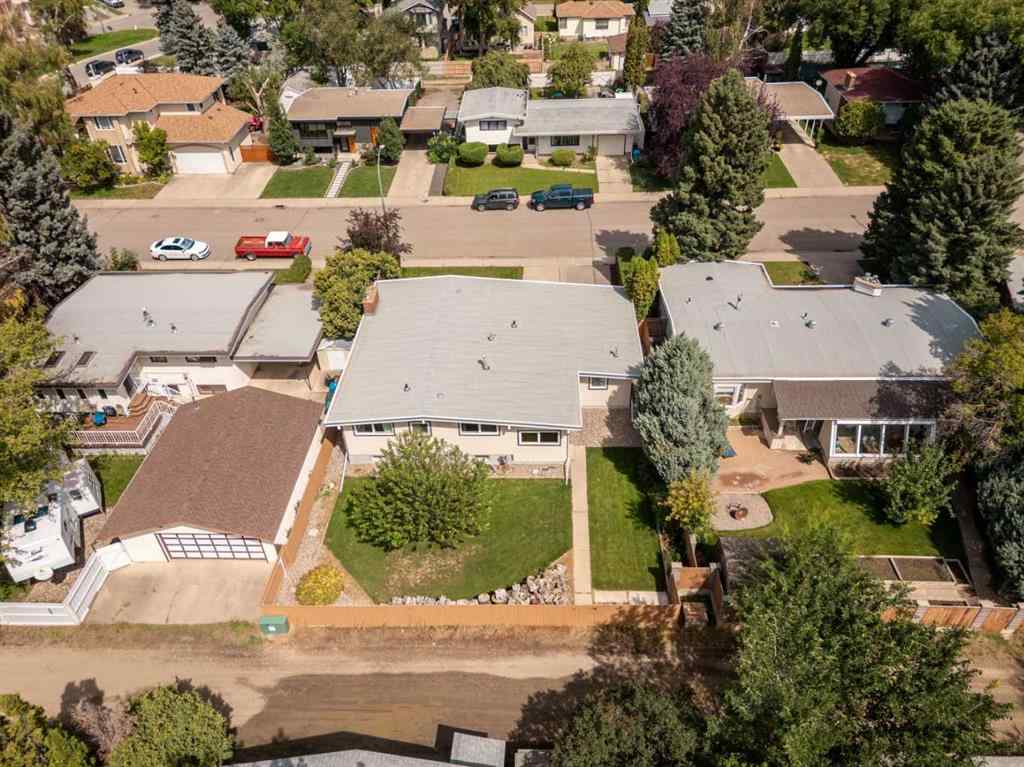 MLS® A2263439 - 310 Normandy Road S in Glendale Lethbridge, Residential