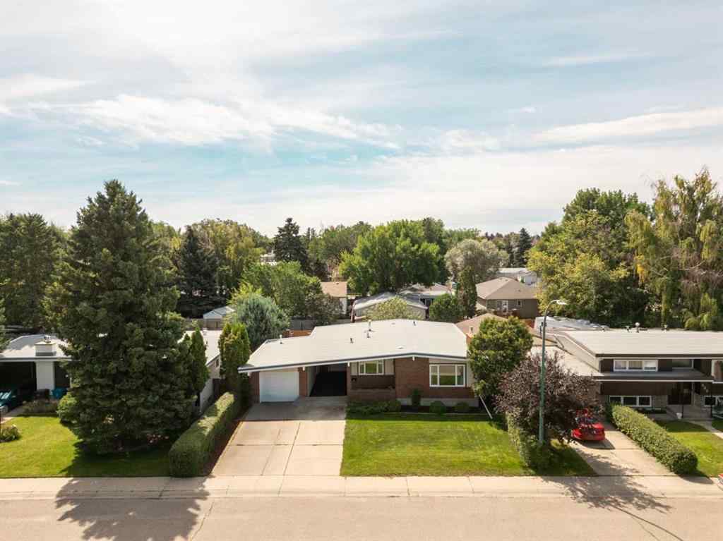 MLS® A2263439 - 310 Normandy Road S in Glendale Lethbridge, Residential