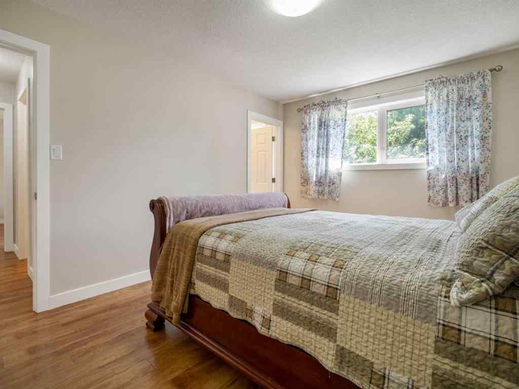 MLS® A2263439 - 310 Normandy Road S in Glendale Lethbridge, Residential