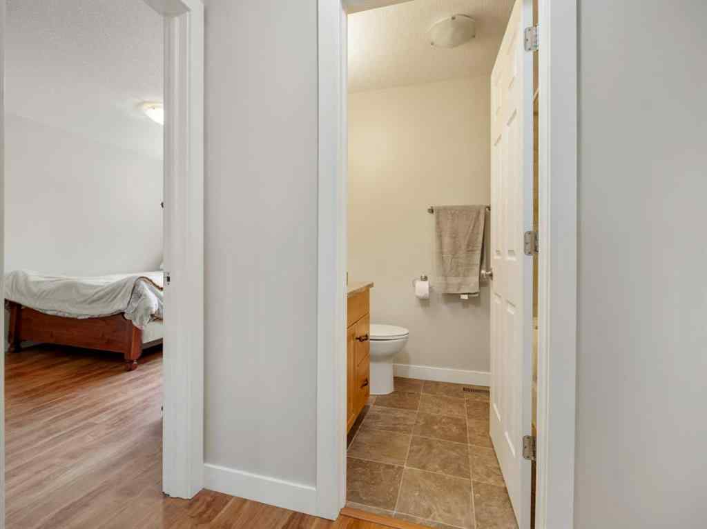 MLS® A2263439 - 310 Normandy Road S in Glendale Lethbridge, Residential