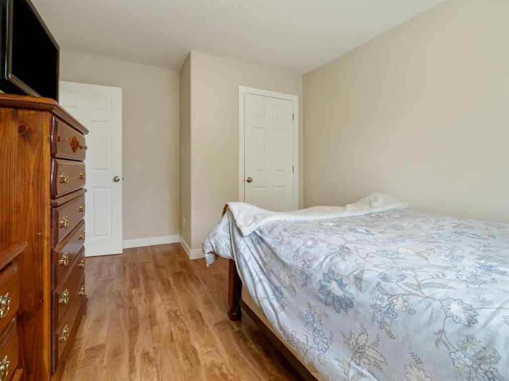 MLS® A2263439 - 310 Normandy Road S in Glendale Lethbridge, Residential