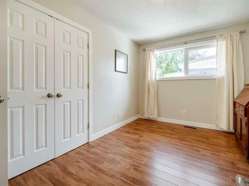 MLS® A2263439 - 310 Normandy Road S in Glendale Lethbridge, Residential