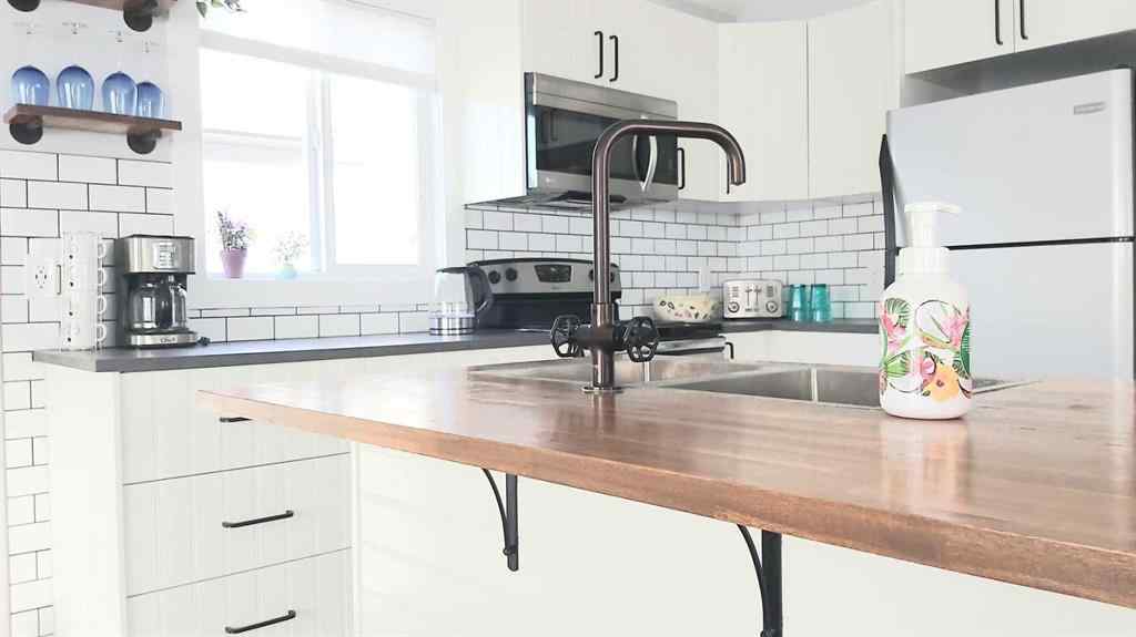 MLS® A2263440 - 11269 75 Avenue  in Westpointe Grande Prairie, Residential