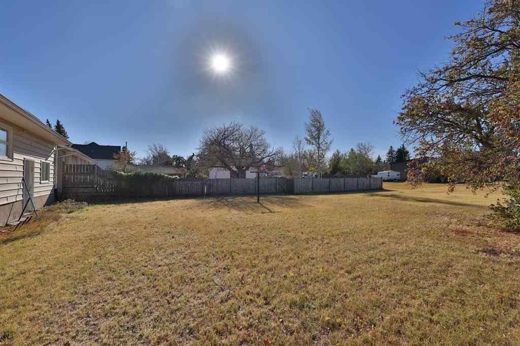 MLS® A2263443 - 50 N 100 W   in NONE Raymond, Residential