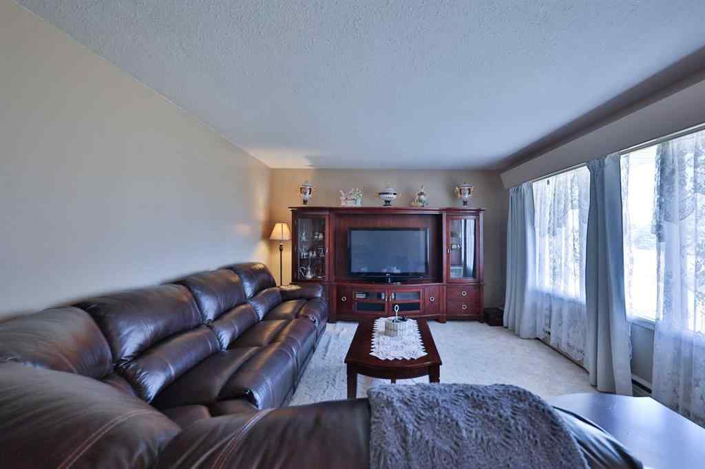 MLS® A2263443 - 50 N 100 W   in NONE Raymond, Residential