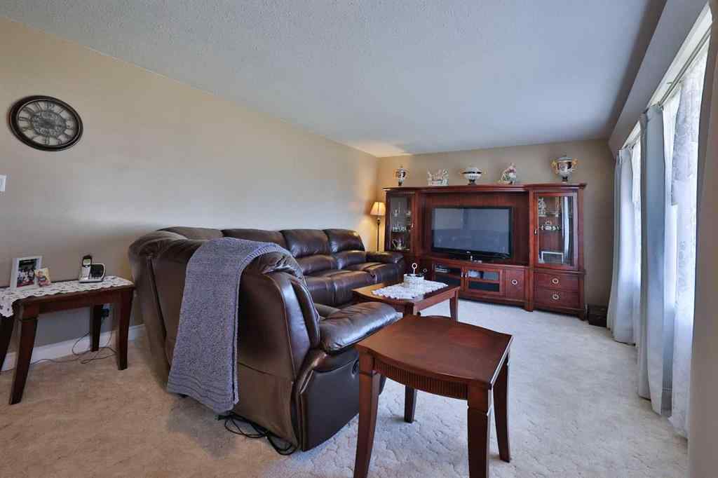 MLS® A2263443 - 50 N 100 W   in NONE Raymond, Residential