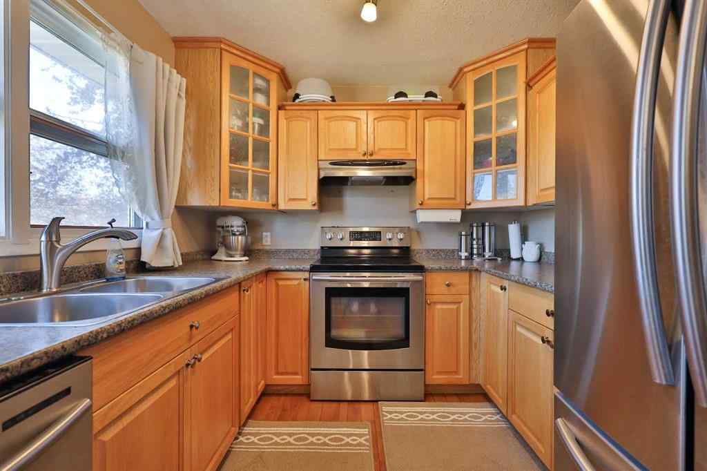 MLS® A2263443 - 50 N 100 W   in NONE Raymond, Residential