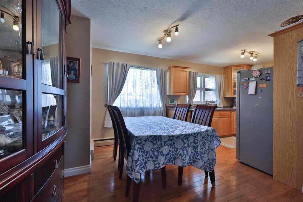 MLS® A2263443 - 50 N 100 W   in NONE Raymond, Residential