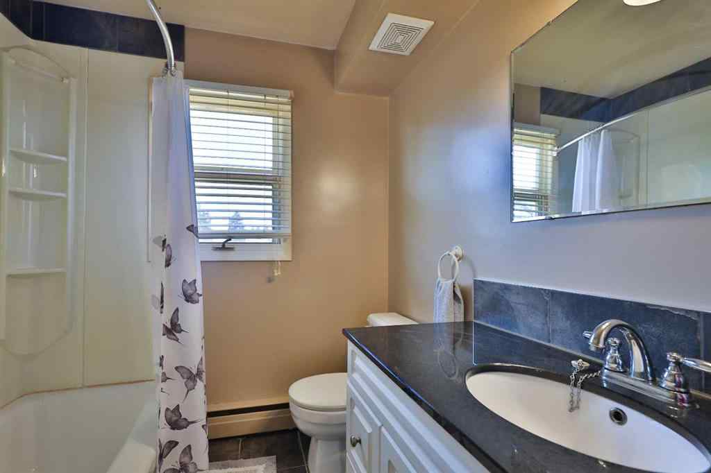 MLS® A2263443 - 50 N 100 W   in NONE Raymond, Residential