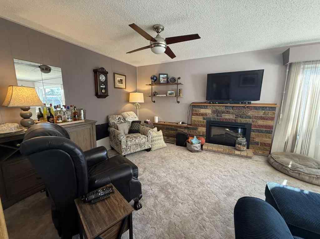 MLS® A2263449 - 816 James Crescent  in NONE Hanna, Residential