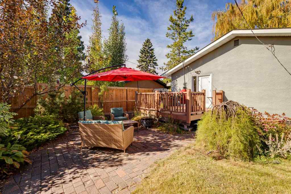 MLS® A2263456 - 114 Hallbrook Drive SW in Haysboro Calgary, Residential