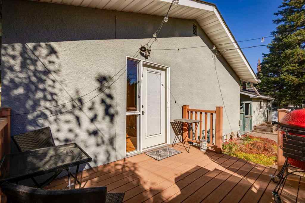 MLS® A2263456 - 114 Hallbrook Drive SW in Haysboro Calgary, Residential