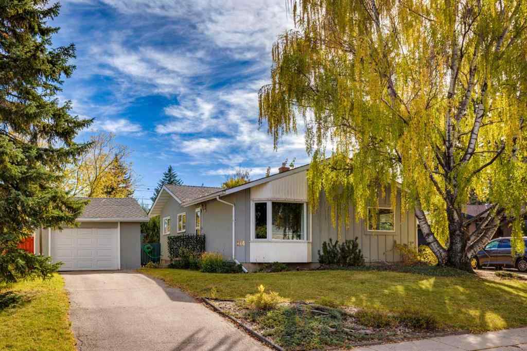 MLS® A2263456 - 114 Hallbrook Drive SW in Haysboro Calgary, Residential