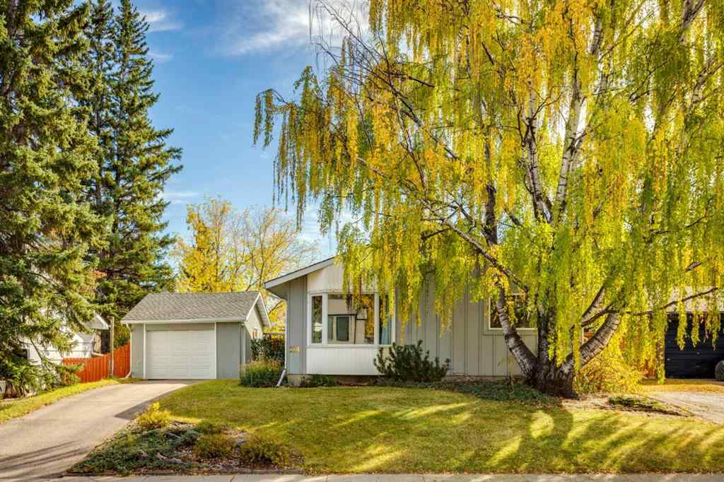 MLS® A2263456 - 114 Hallbrook Drive SW in Haysboro Calgary, Residential