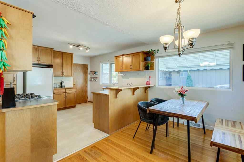 MLS® A2263456 - 114 Hallbrook Drive SW in Haysboro Calgary, Residential