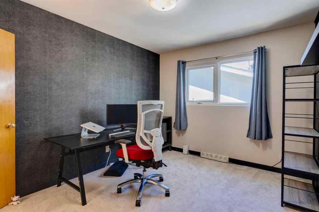 MLS® A2263456 - 114 Hallbrook Drive SW in Haysboro Calgary, Residential