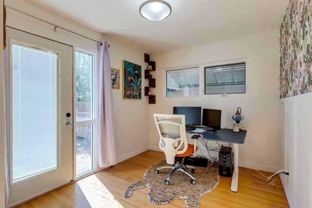 MLS® A2263456 - 114 Hallbrook Drive SW in Haysboro Calgary, Residential