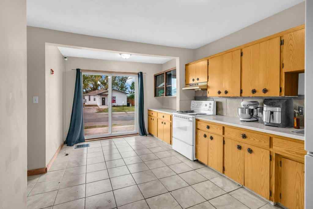 MLS® A2263457 - 131 2 Avenue N in NONE Vulcan, Residential