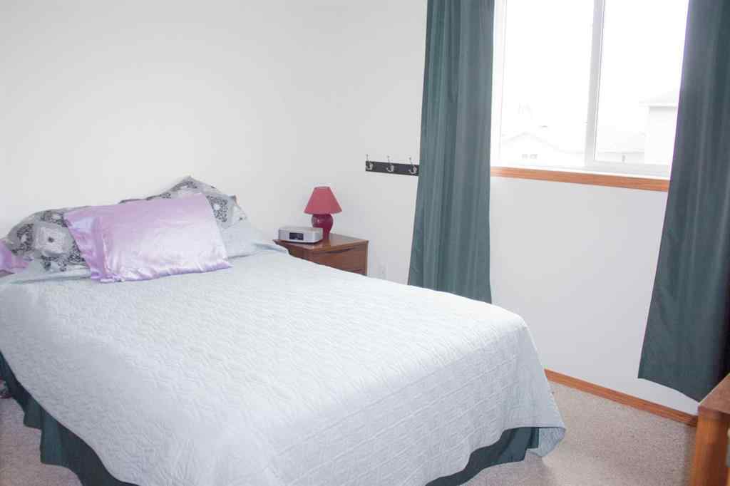 MLS® A2263458 - 26 Pinnacle Grove   in Pinnacle Ridge Grande Prairie, Residential