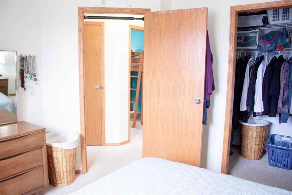 MLS® A2263458 - 26 Pinnacle Grove   in Pinnacle Ridge Grande Prairie, Residential