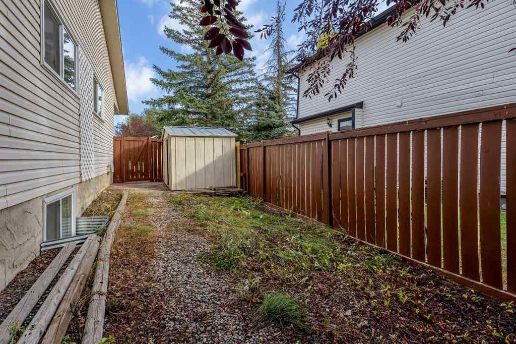MLS® A2263459 - 164 Deerview Way SE in Deer Ridge Calgary, Residential
