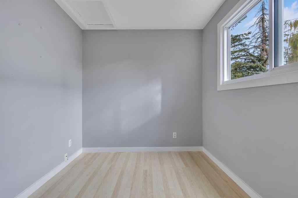 MLS® A2263459 - 164 Deerview Way SE in Deer Ridge Calgary, Residential